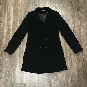 boohoo velvet trench coat